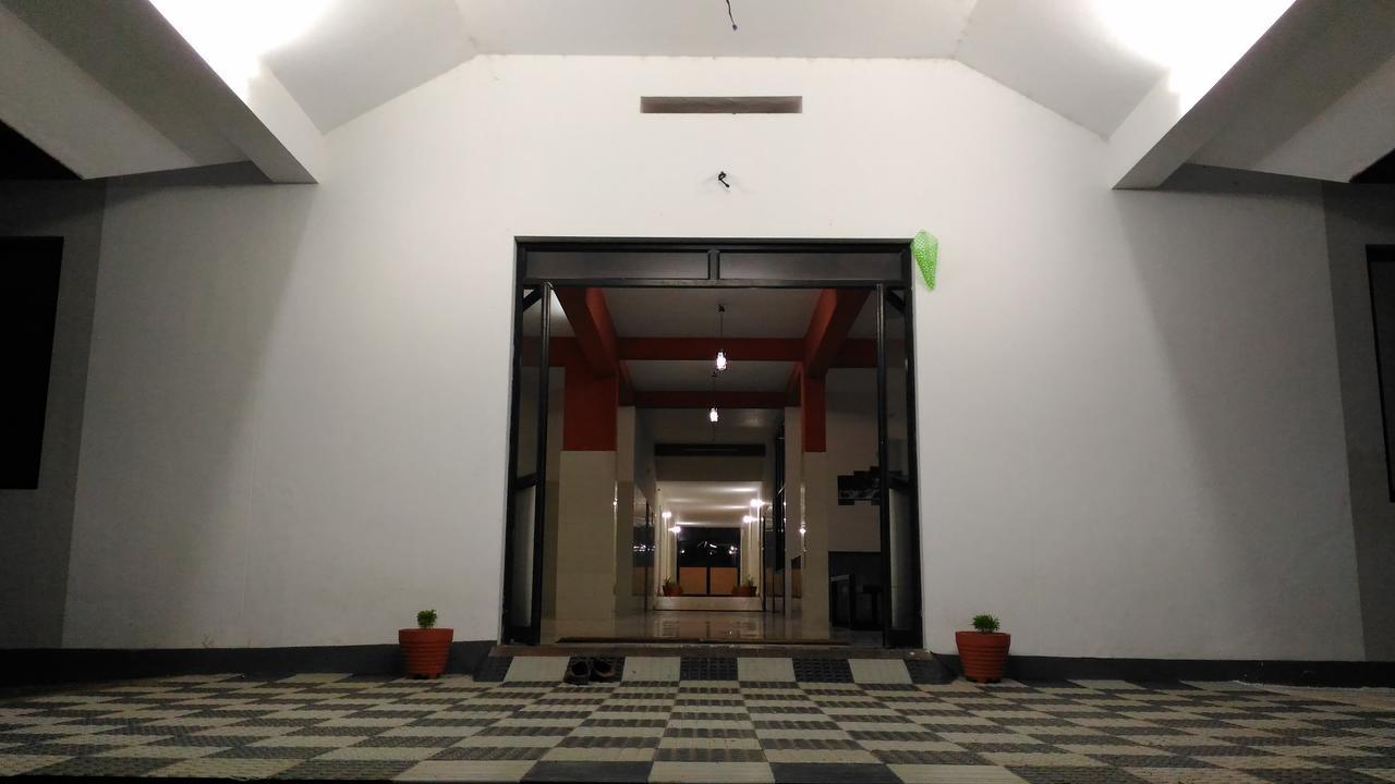 Hotel Dhoni Castle Palakkad Exterior foto