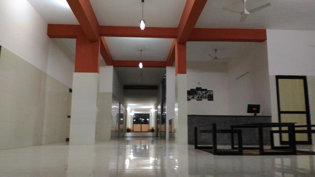 Hotel Dhoni Castle Palakkad Exterior foto