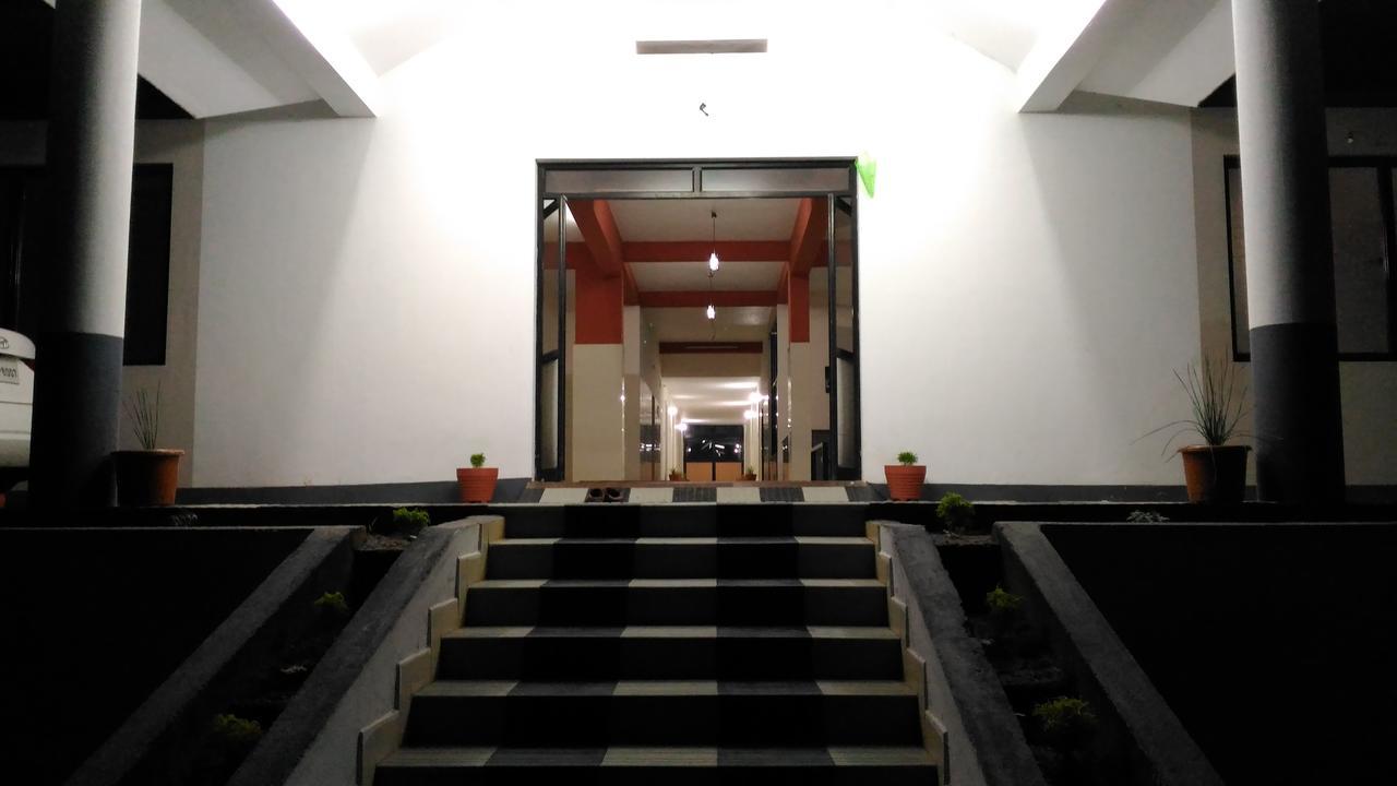 Hotel Dhoni Castle Palakkad Exterior foto
